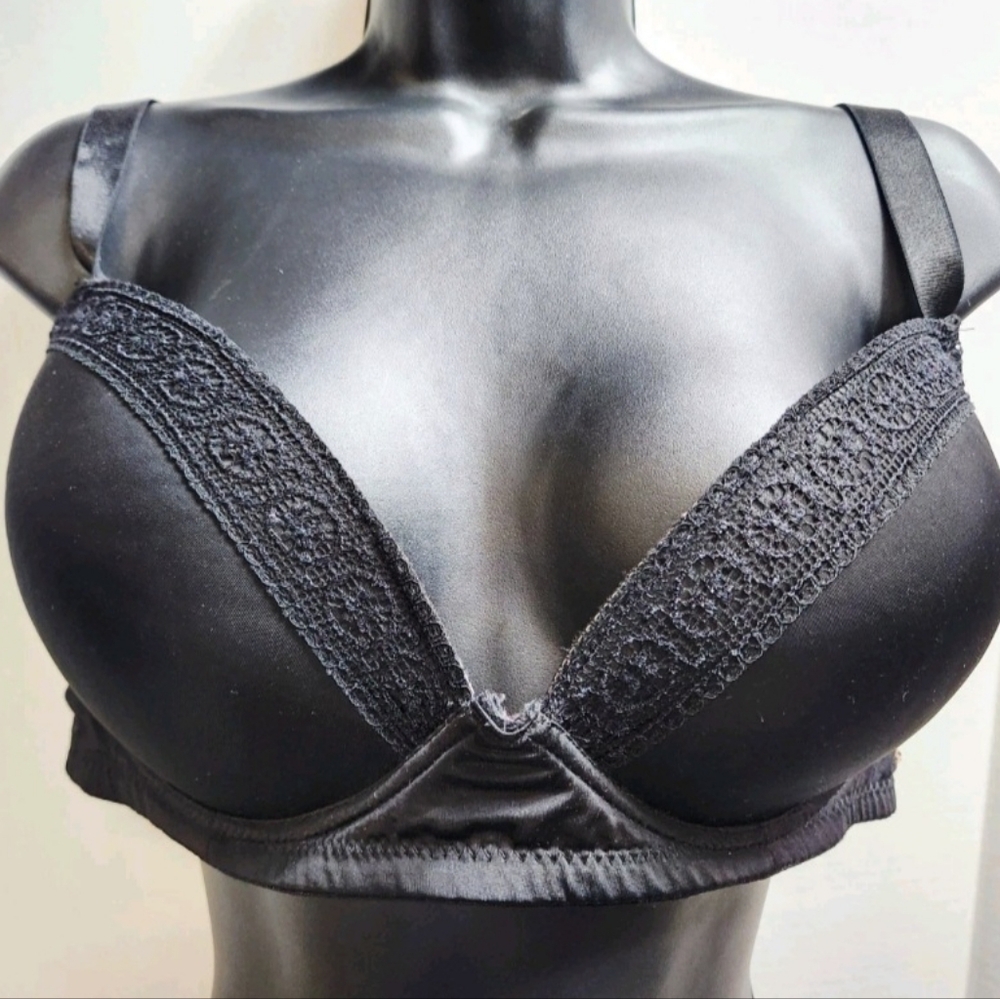 Rachel Womens Bra Black Lace Size 38DD Push Up Adjustable Straps Underwire